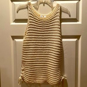GAP sleeveless sweater EUC M